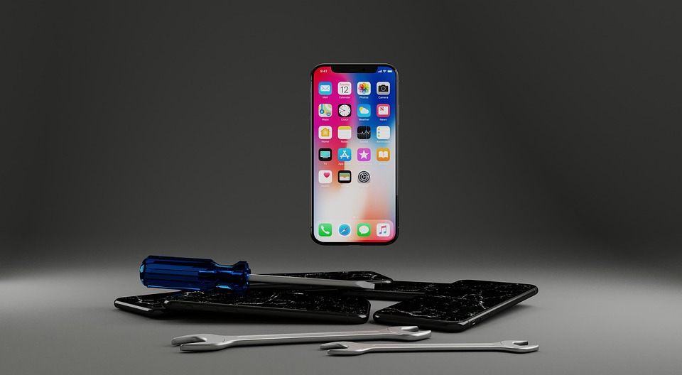 iPhone repairs Perth - Entire Tech